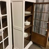 Pair of Parisian showcases