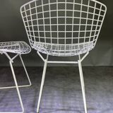 Pair of Bertoïa chairs