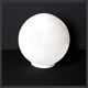 Globe boule vintage en opaline blanche - 28 cm