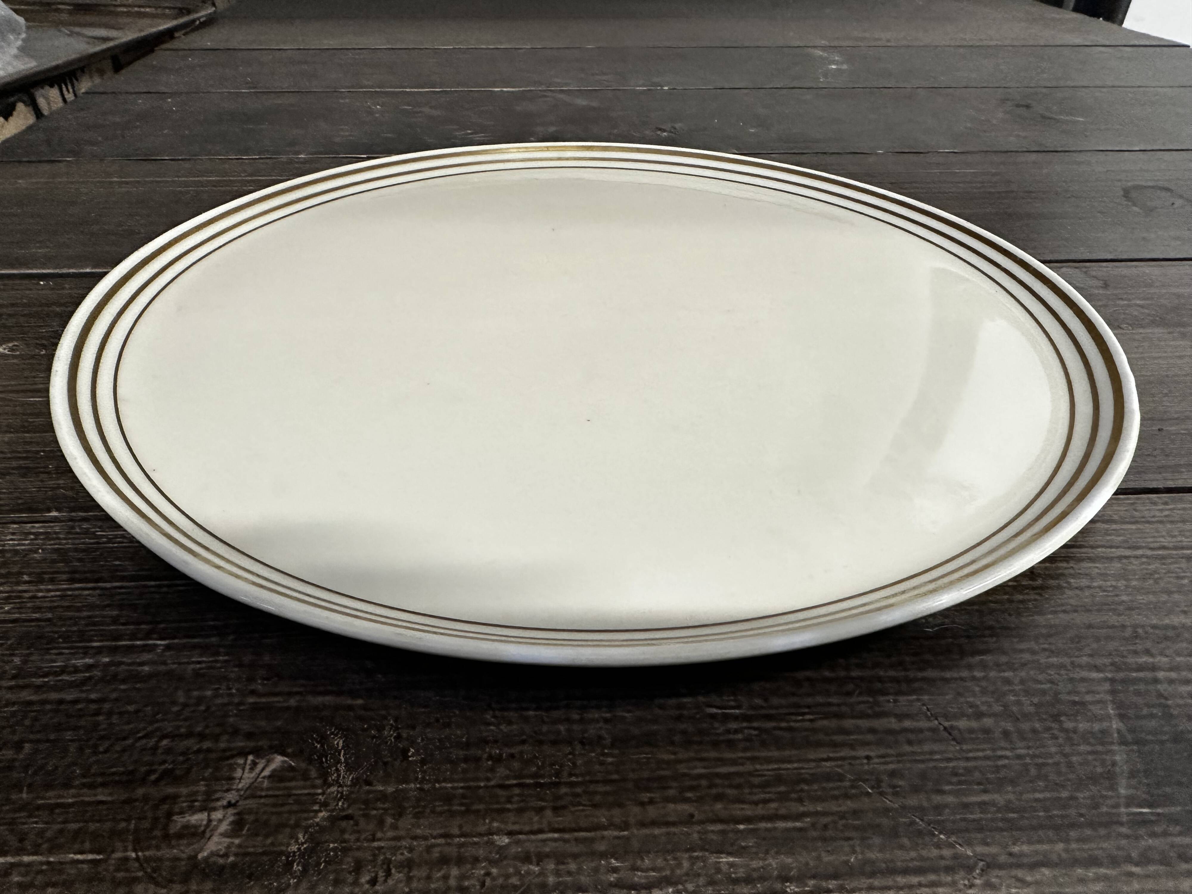 Lanternier & Co Limoges - Art-Deco Round Dish with Gold Trim, Diameter 33 cm