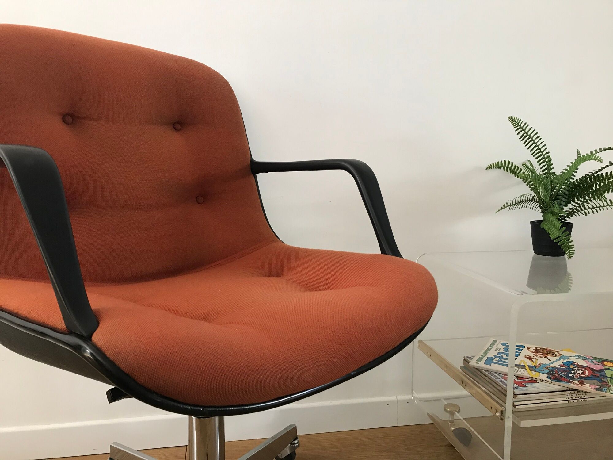 Vintage orange armchair model 451 with wheels by Steelcase Strafor, design by Randall Buck