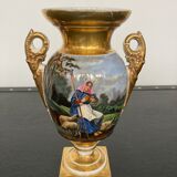Porcelain vase XIX on pedestal Saint Jeanne
