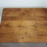 Desk with turned legs