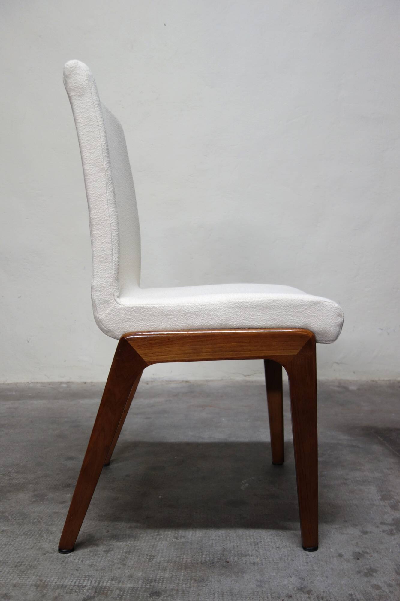 Paire de chaises scandinaves restaurées années 70