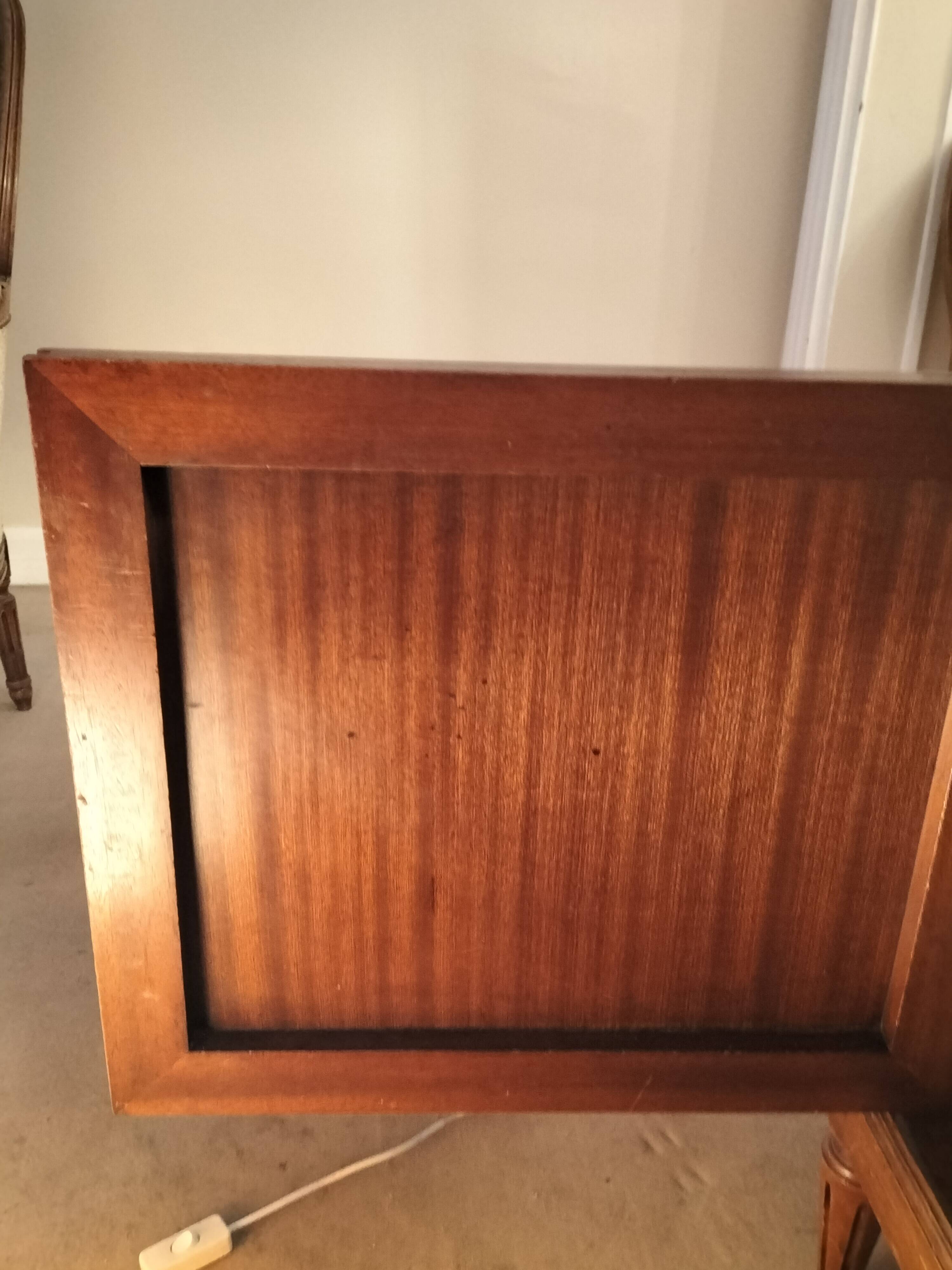 Louis 16 chest of drawers