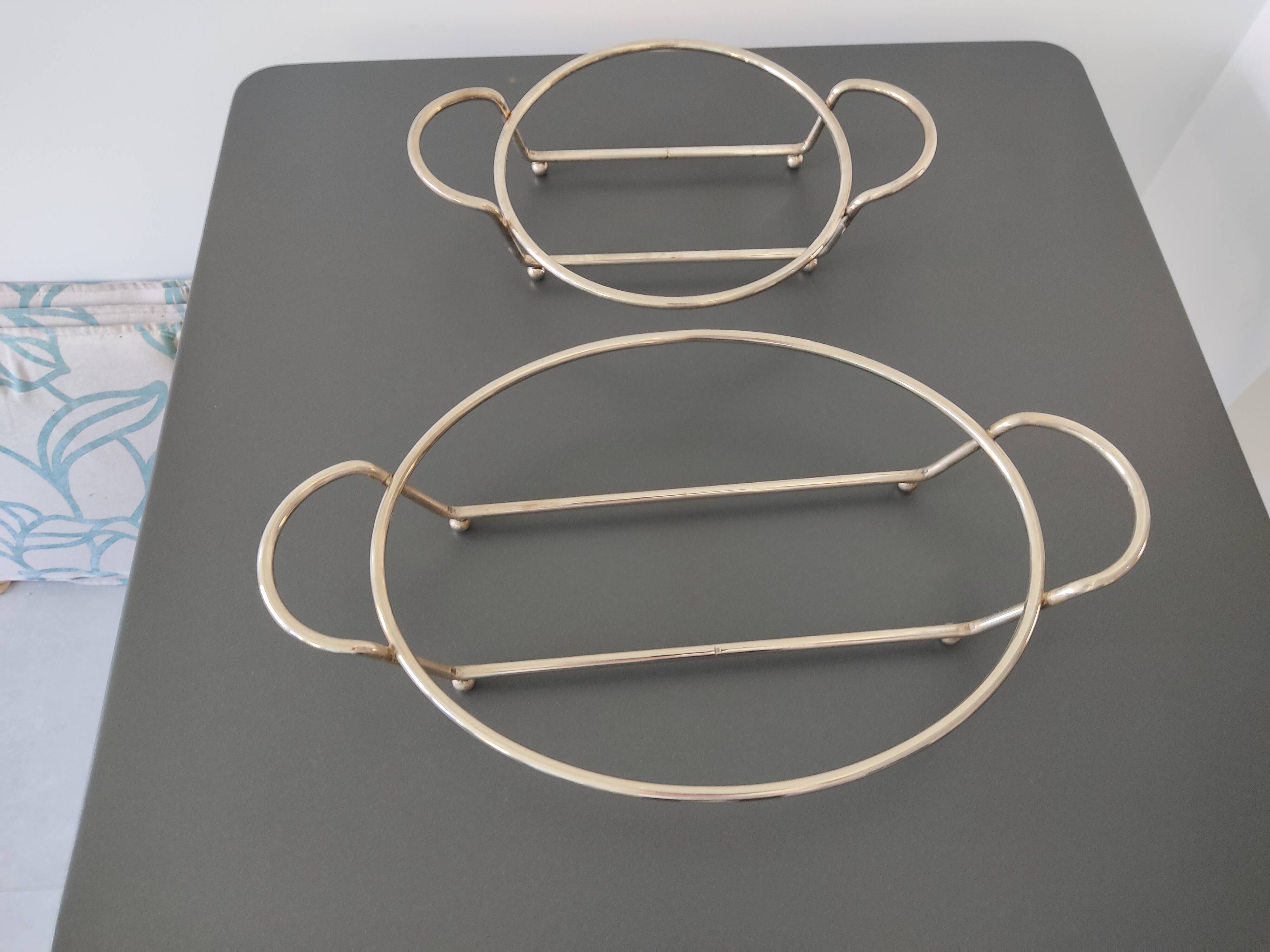2 glass dishes with silvered steel frames from the 1960s, very good quality.