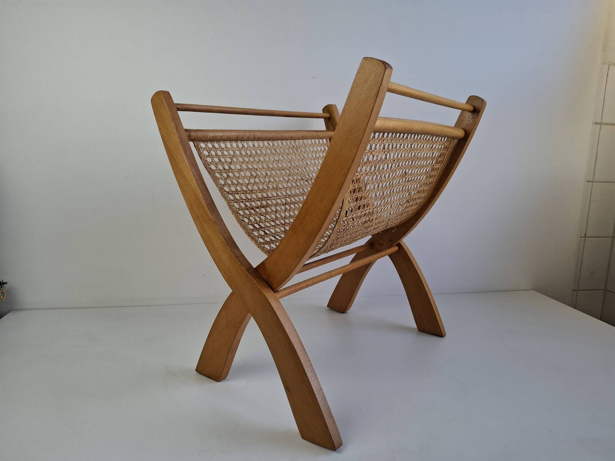 Vintage Mid-Century Wooden and Rattan Folding Magazine Rack, Czechoslovakia