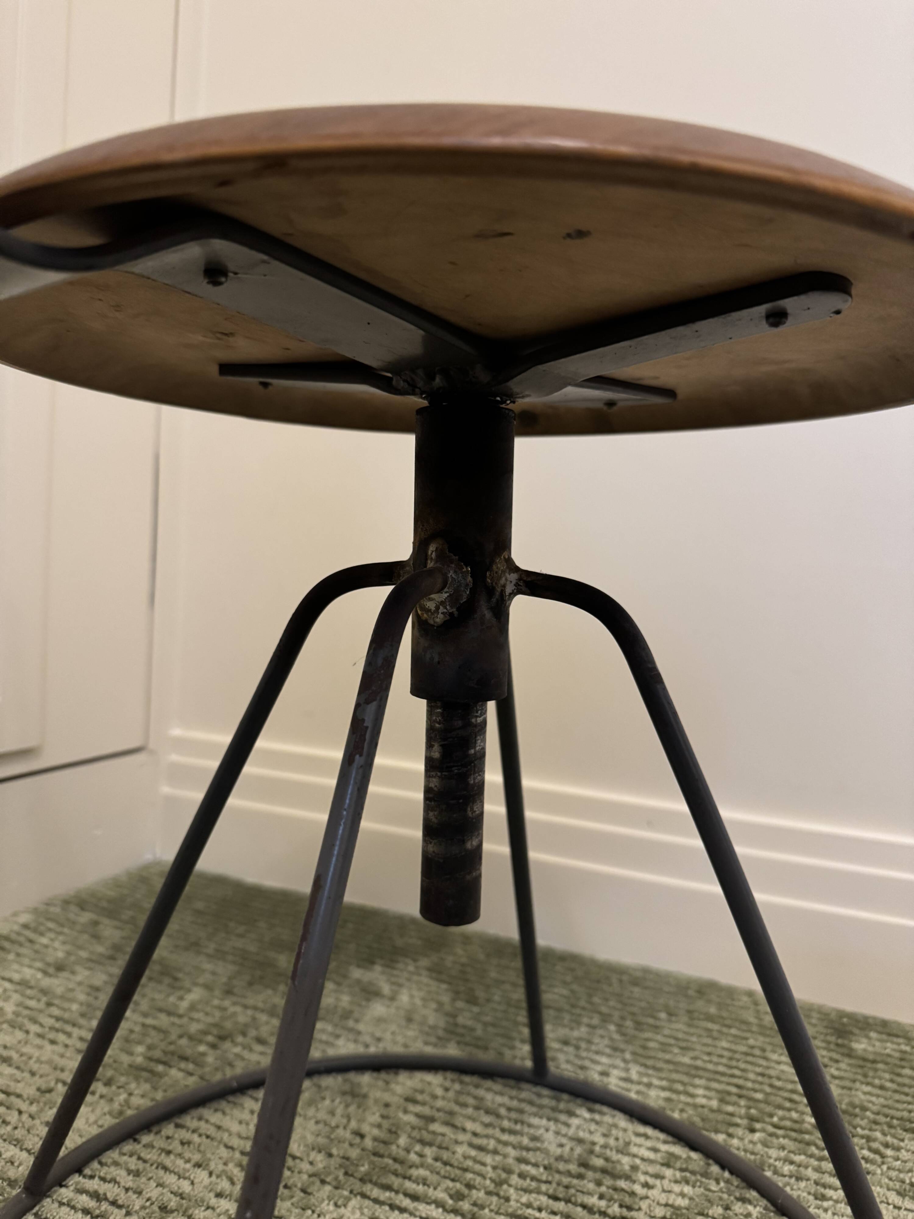 Industrial chair in wood and steel