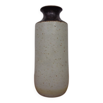 Minimalist stoneware vase by Bruno Gambone, Italy, 1970s