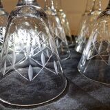 Set of 8 engraved wine glasses