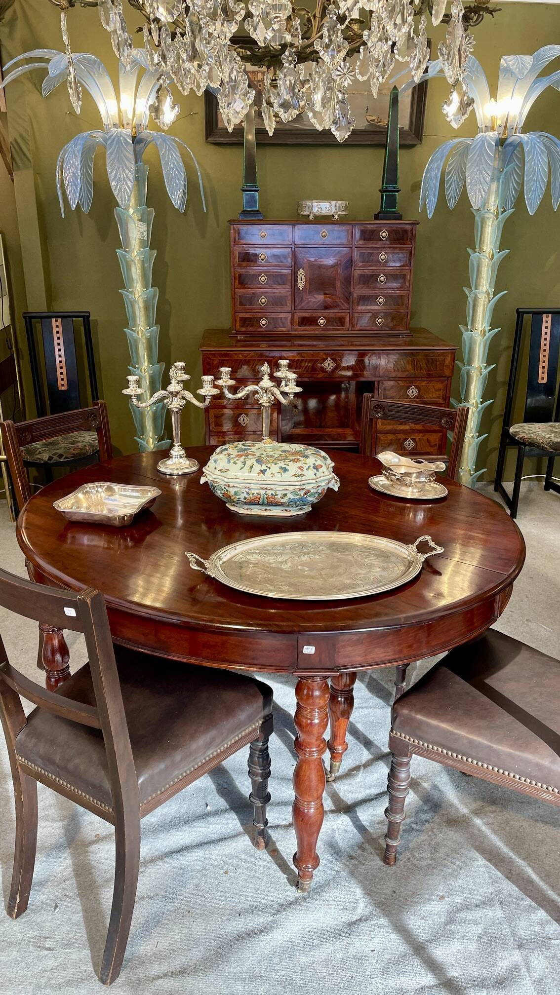 Mahogany dining table