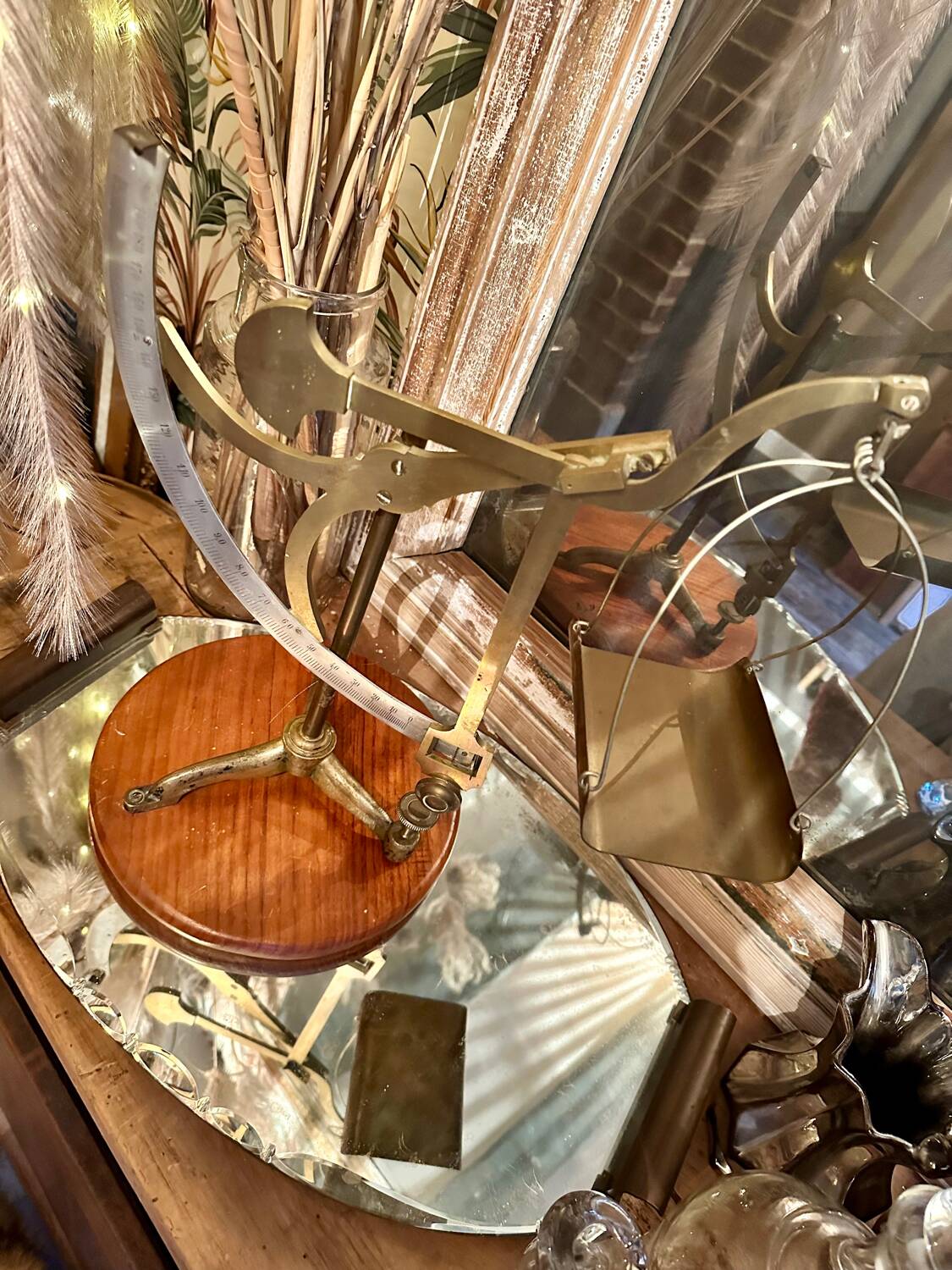 Old scale weighs mail