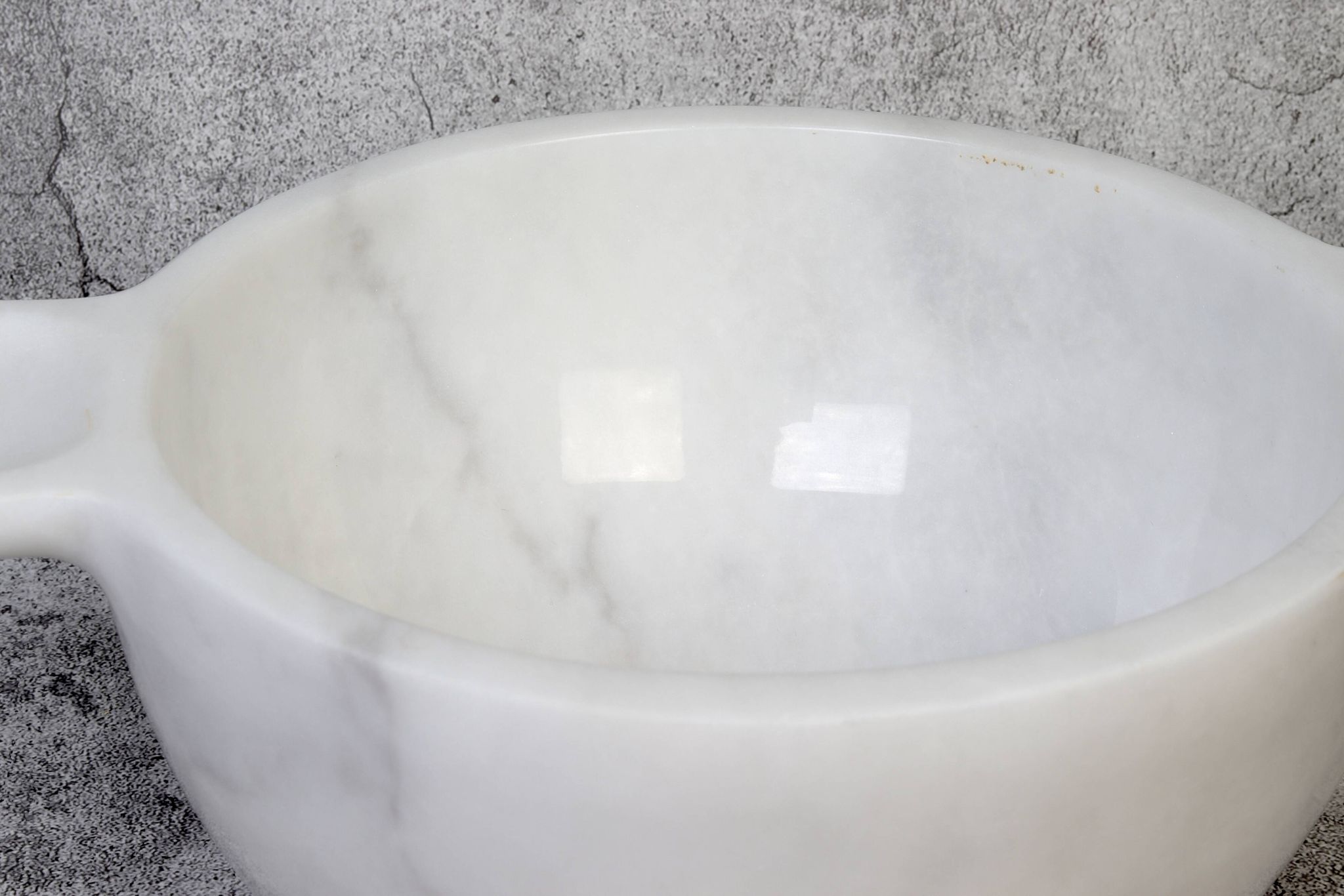 Gabriella – White Natural Marble Bowl with handles  | L 32cm W 20cm H 10cm