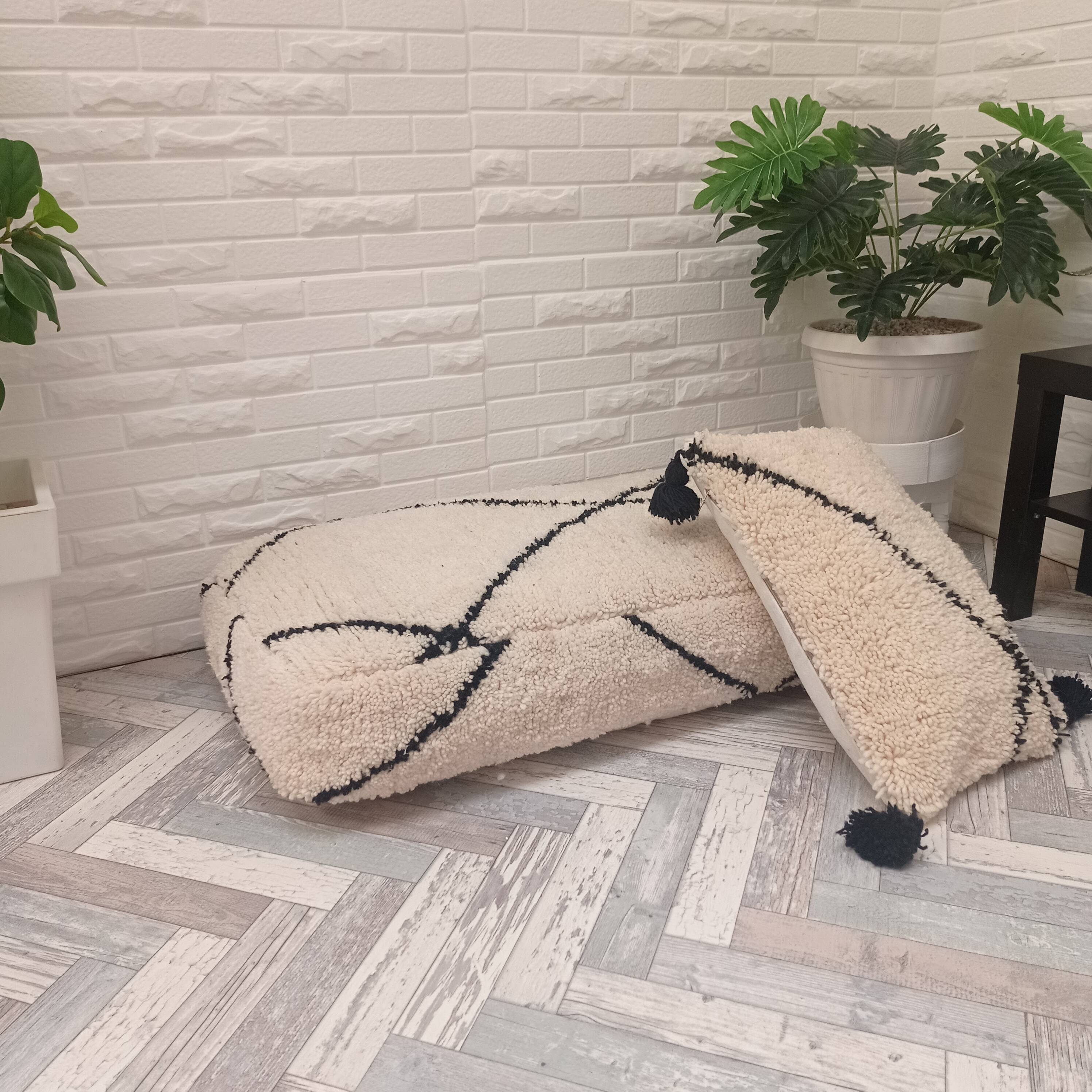 Pouf  berbère fait main en laine