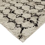 Ecru Berber rug black tribal pattern 160x230 cm