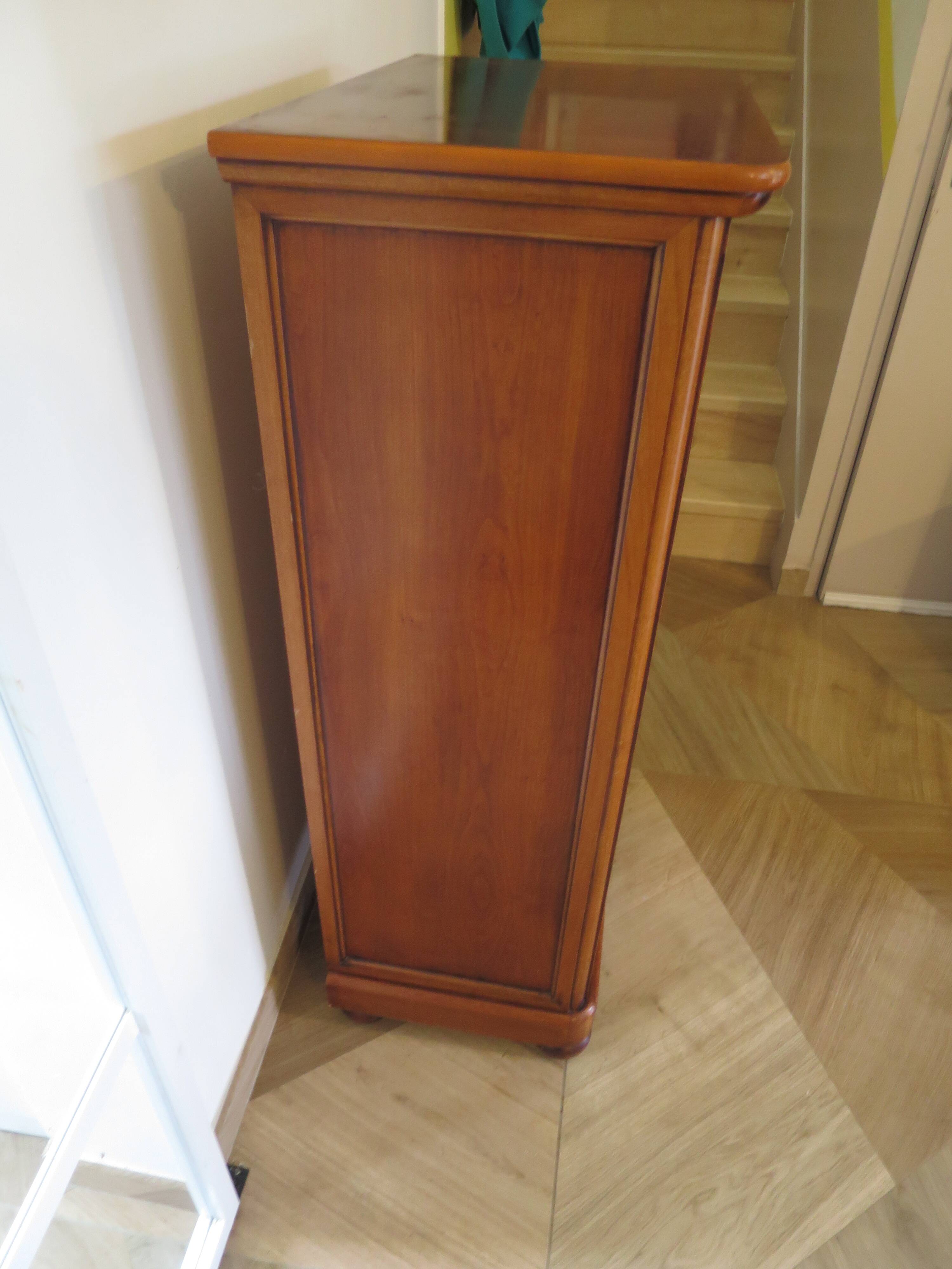Rare Louis Philippe chest of drawers with 7 drawers from the 80s in cherry wood