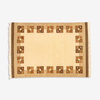 Scandinavian 20th century modern rug. 200 x 142 cm (79 x 56 in)