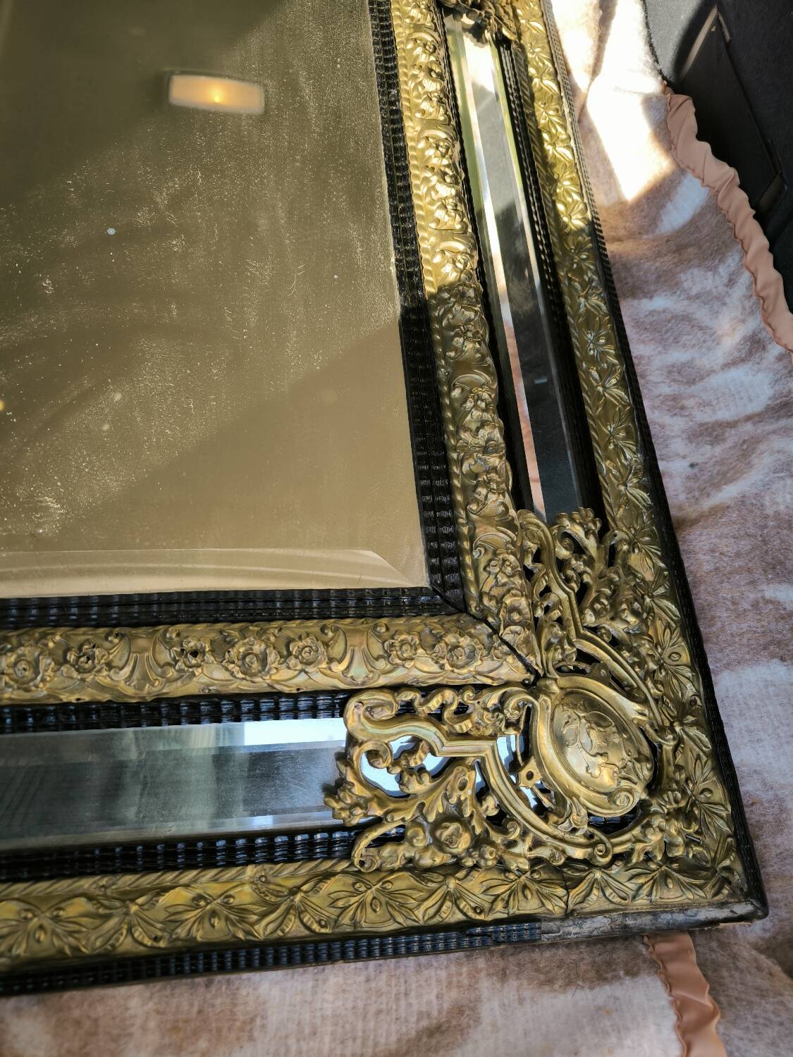 NP III Period Mirror with Parallels