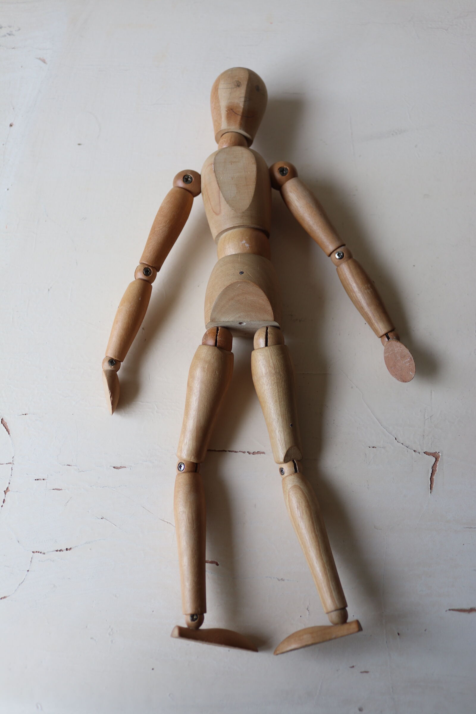 Mannequin articulé en bois