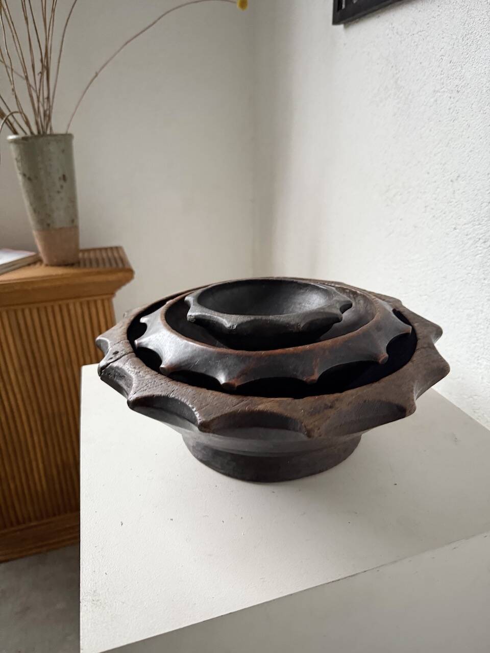 Brutalist wooden dishes, Savoyard popular art.