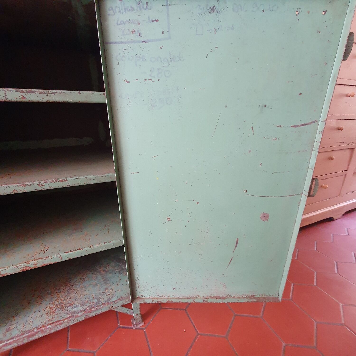 Workshop furniture