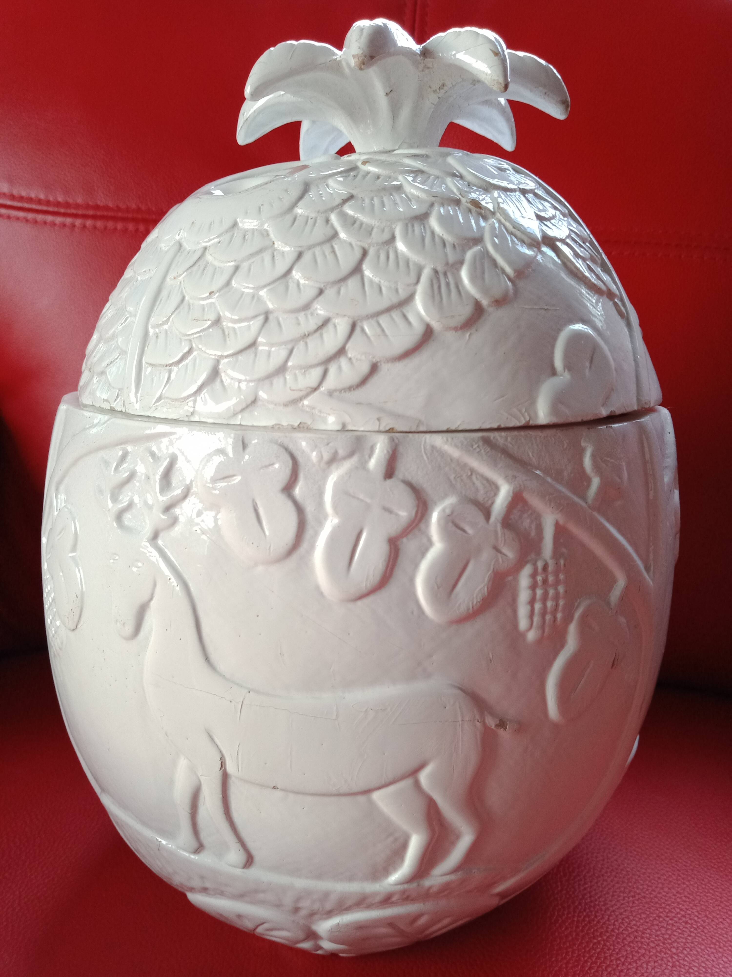 Ice bucket - pineapple - white lacquered cork - animal plant decoration