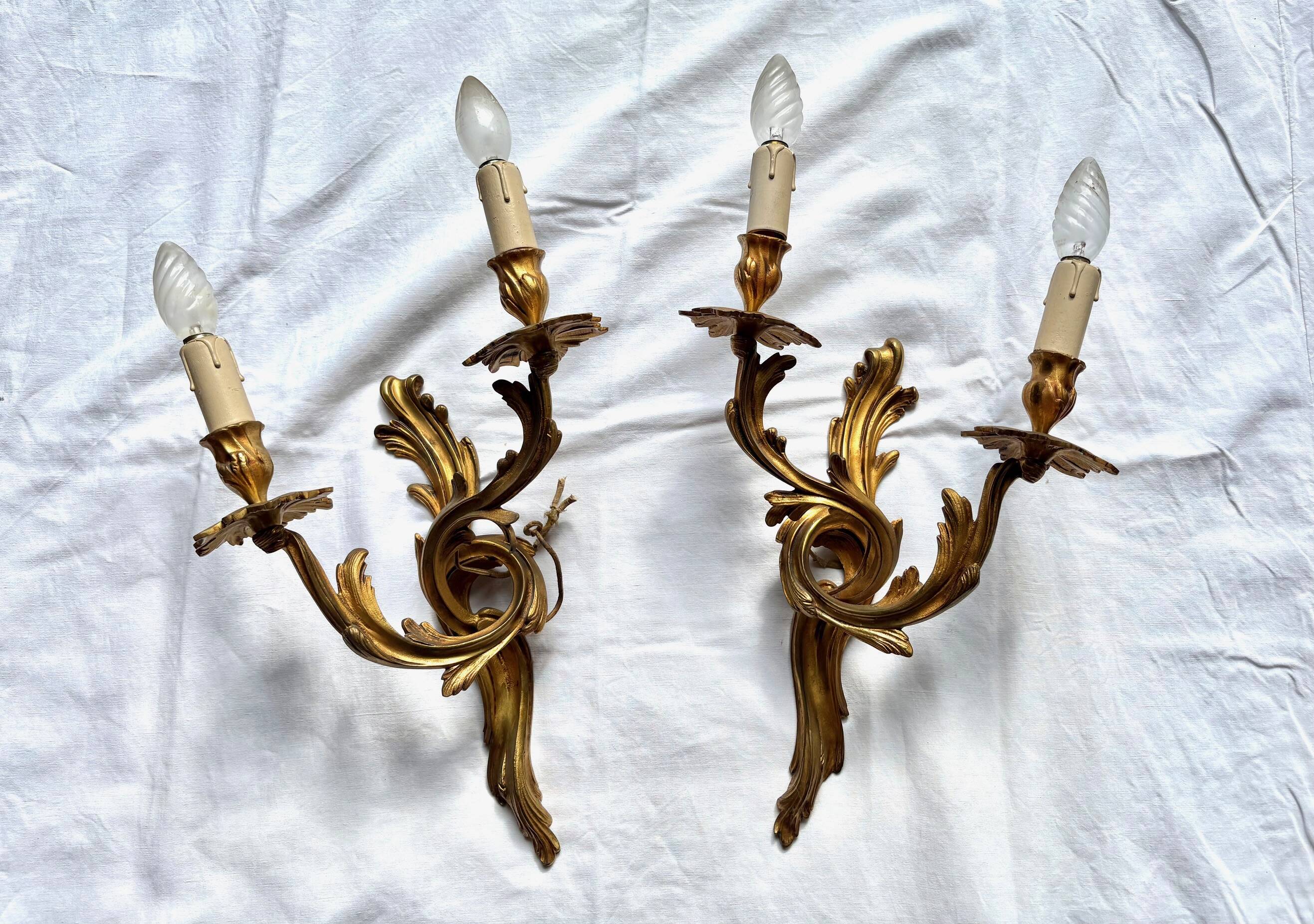 Pair of gilt bronze wall sconces, Louis XV rocaille style