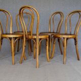 Set de 5 chaises N°18 , arceaux, Thonet 1930. assise bois.