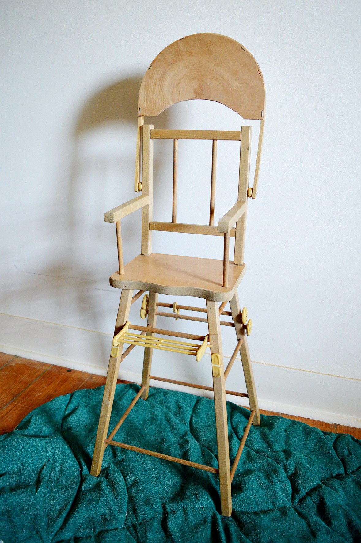 Doll high chair