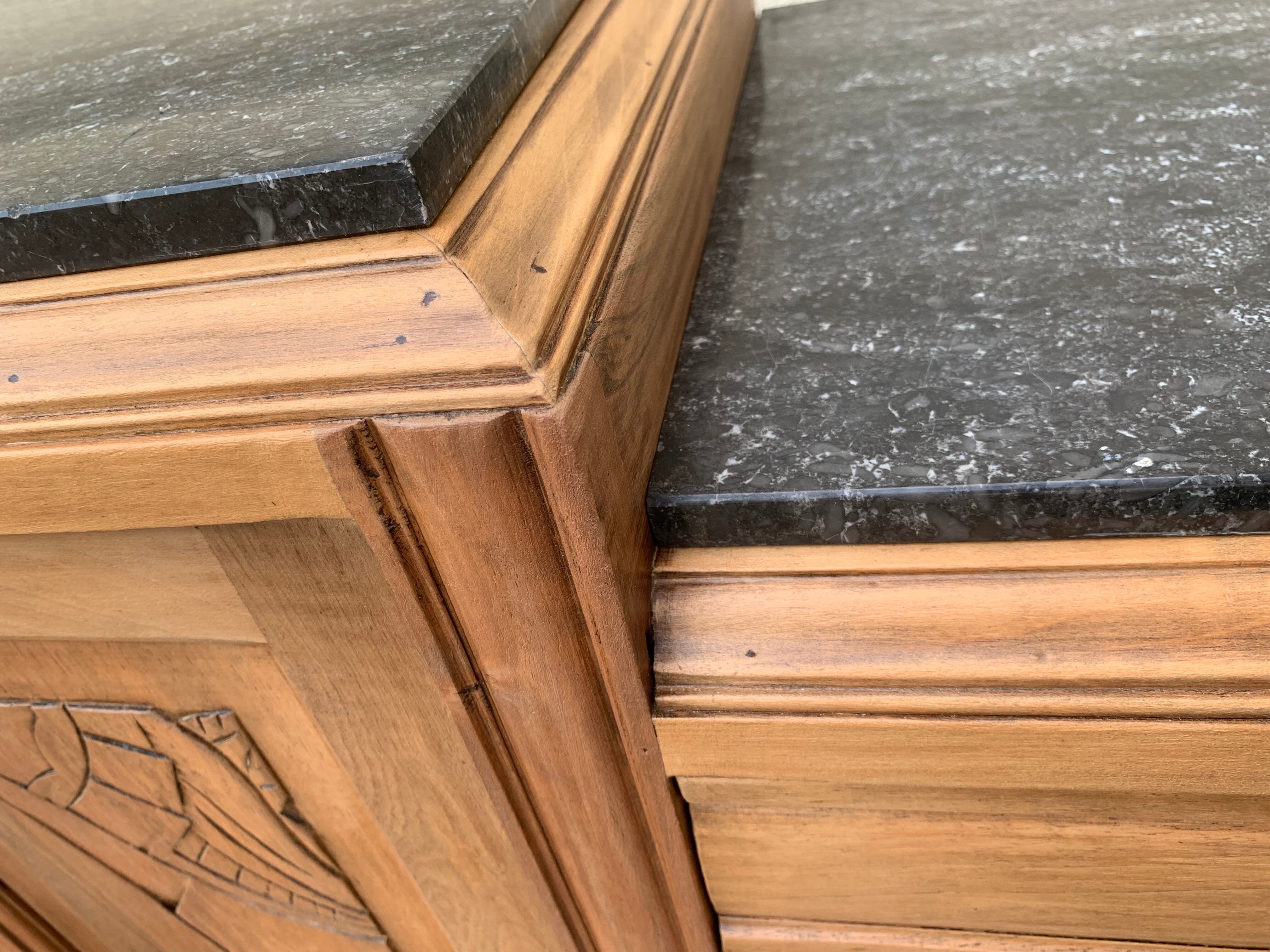 Parisian art deco buffet walnut brut massive 1920