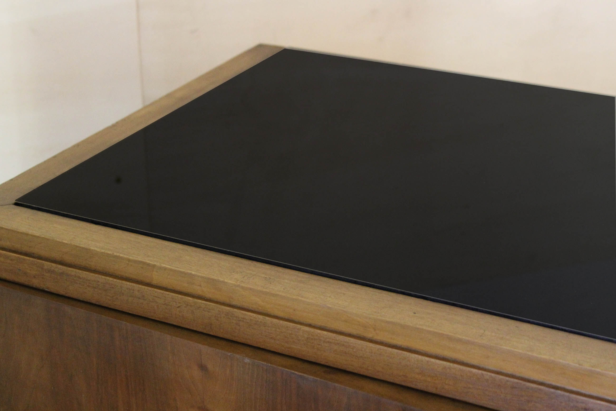 1930s walnut credenza in art deco style