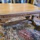 Table renaissance avec des dauphins en chêne