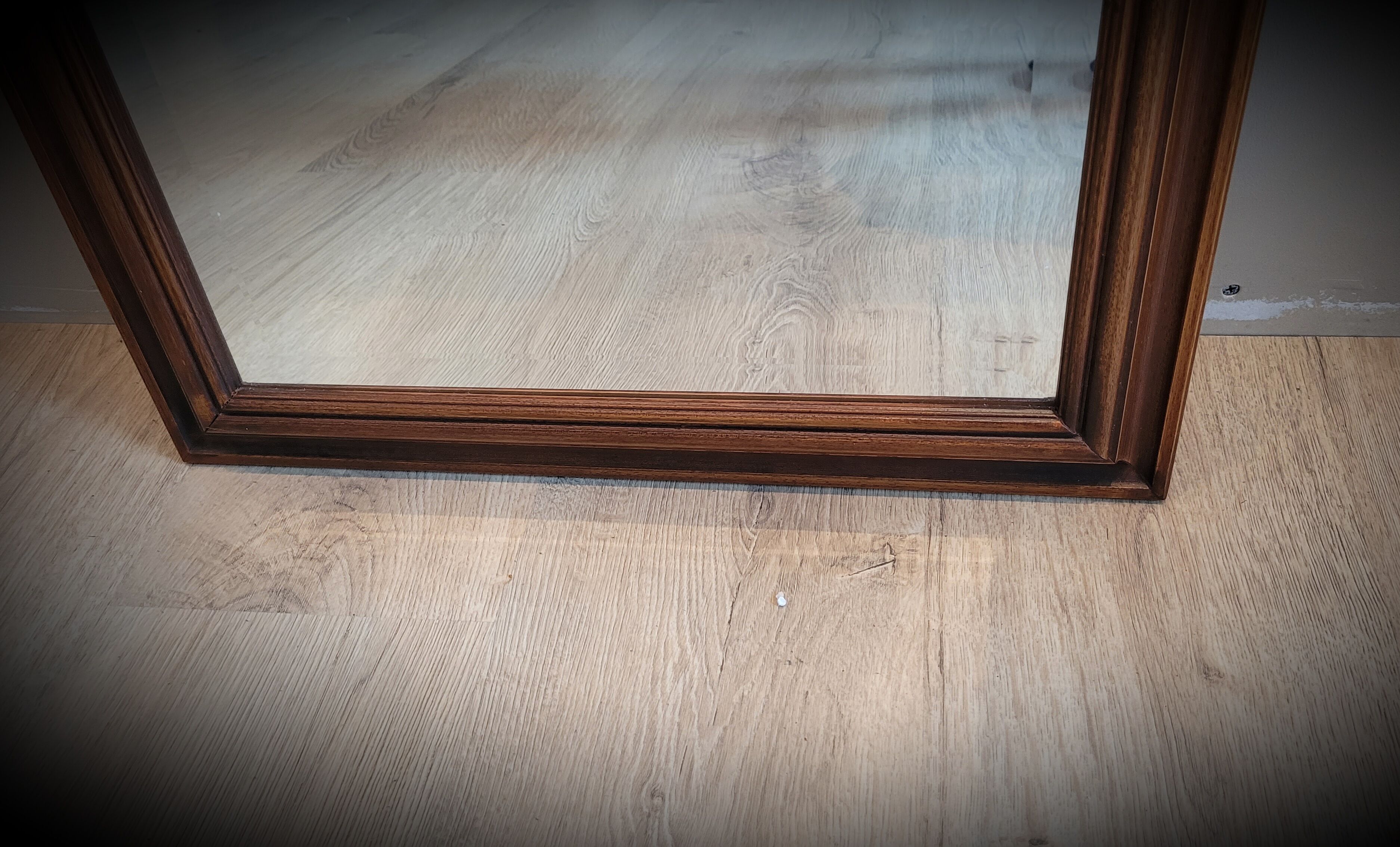 Classic wooden mirror 50x70
