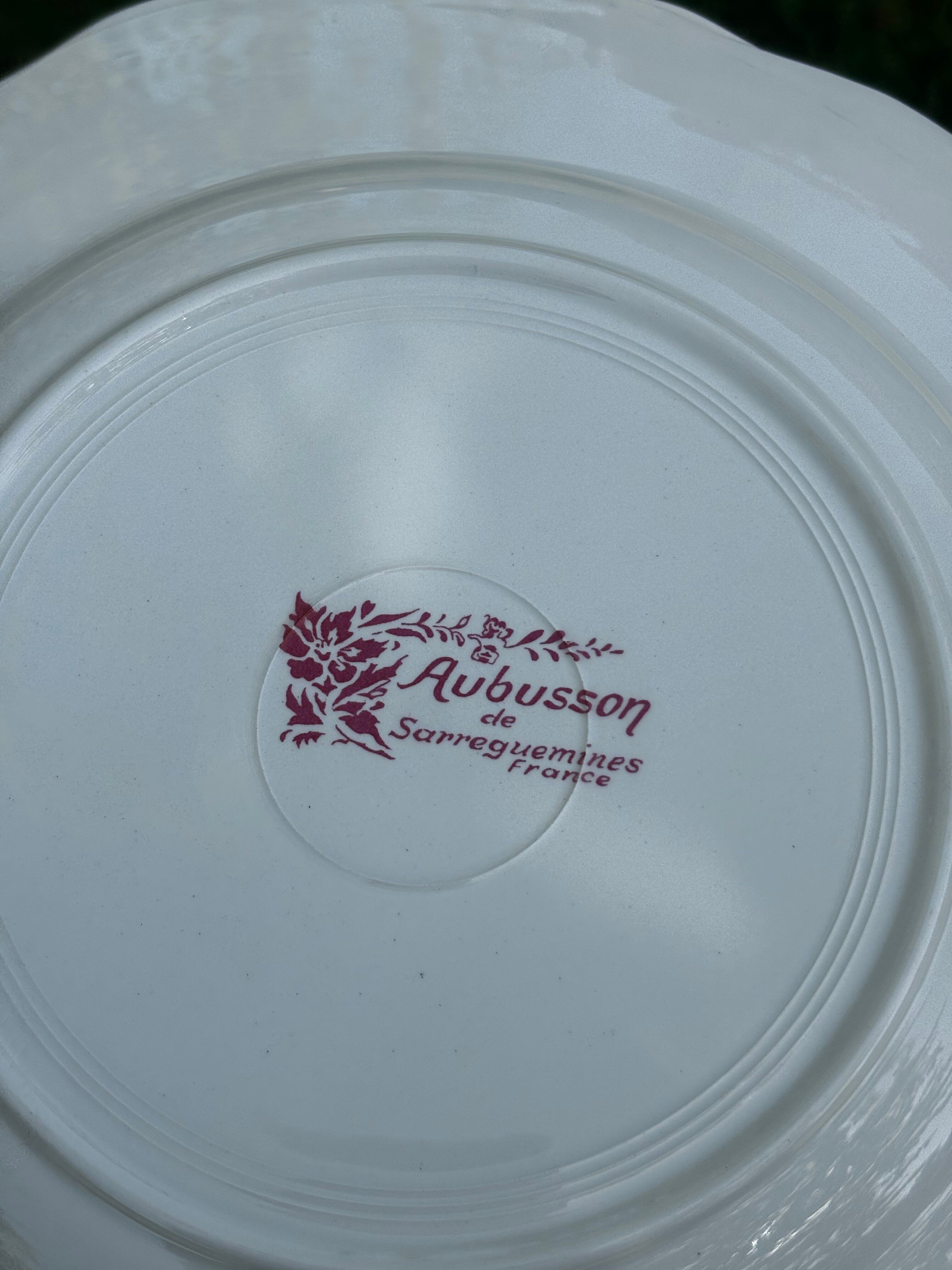 Set of two flat plates Sarreguemines Aubusson