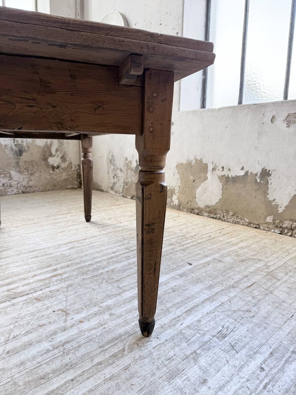 Solid oak farmhouse table with integrated extensions 1950