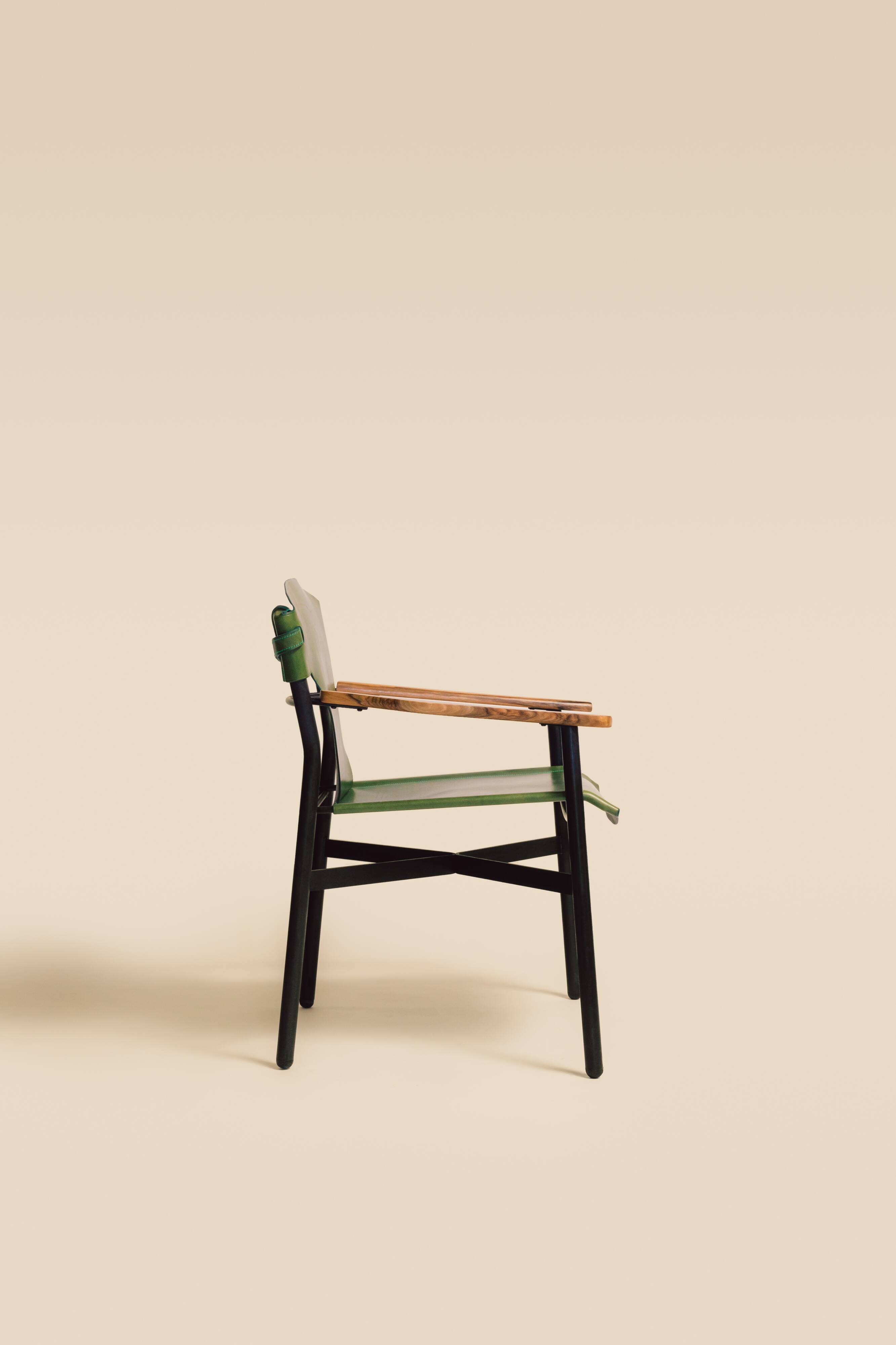 Galathée armchair in green leather, steel and ash wood
