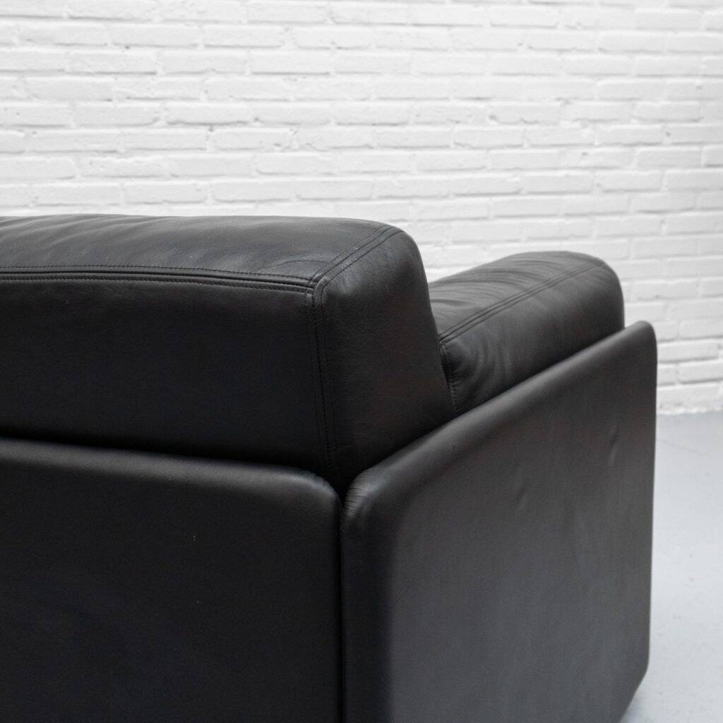 De Sede DS-76 two-seater sofa