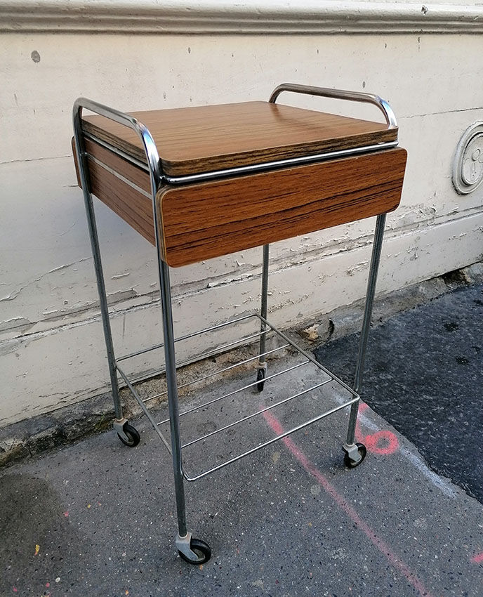 Chevet formica and chrome, 1960