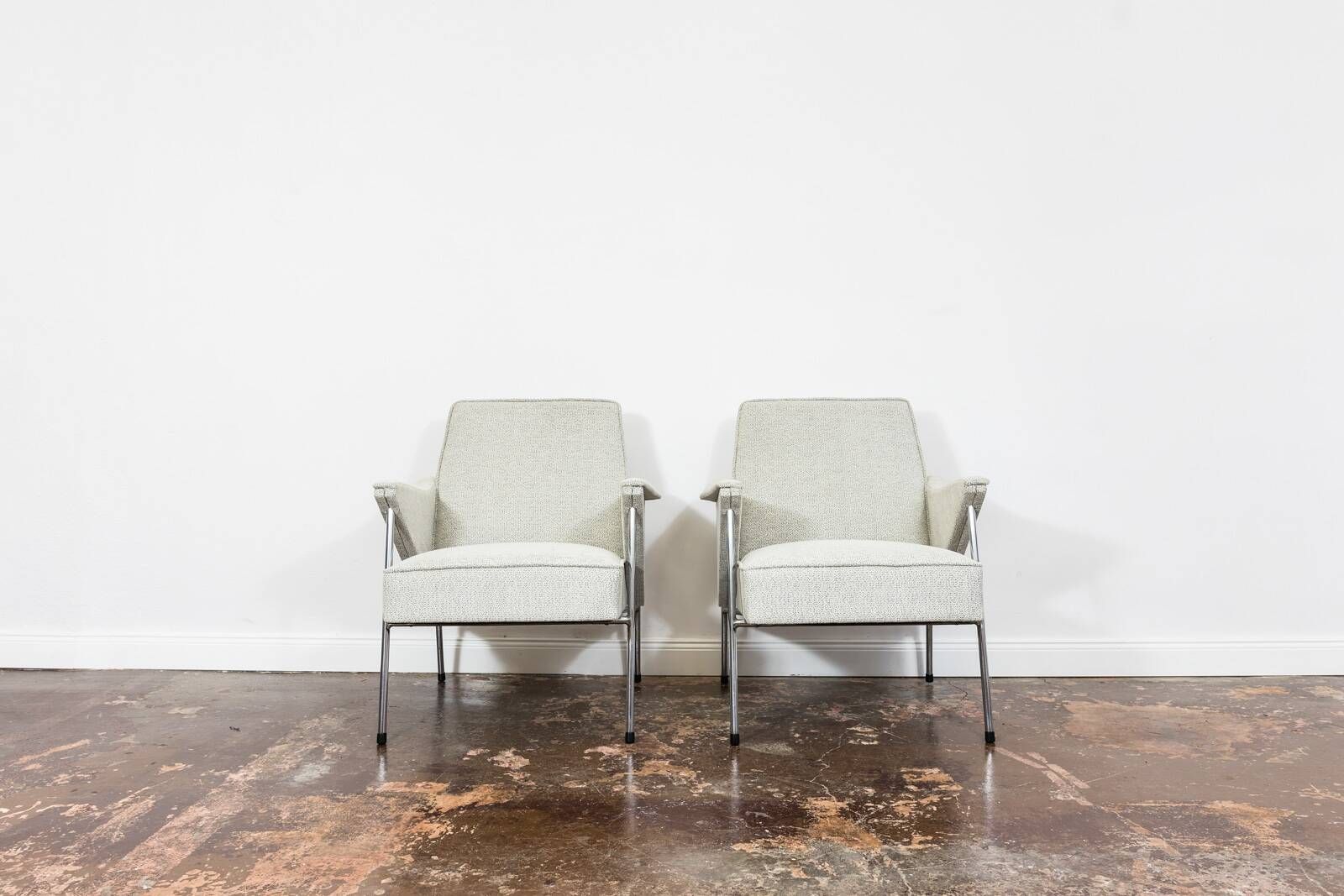 Vintage metal armchairs “Bat” by Wchód Zadziele, Poland, 1960s