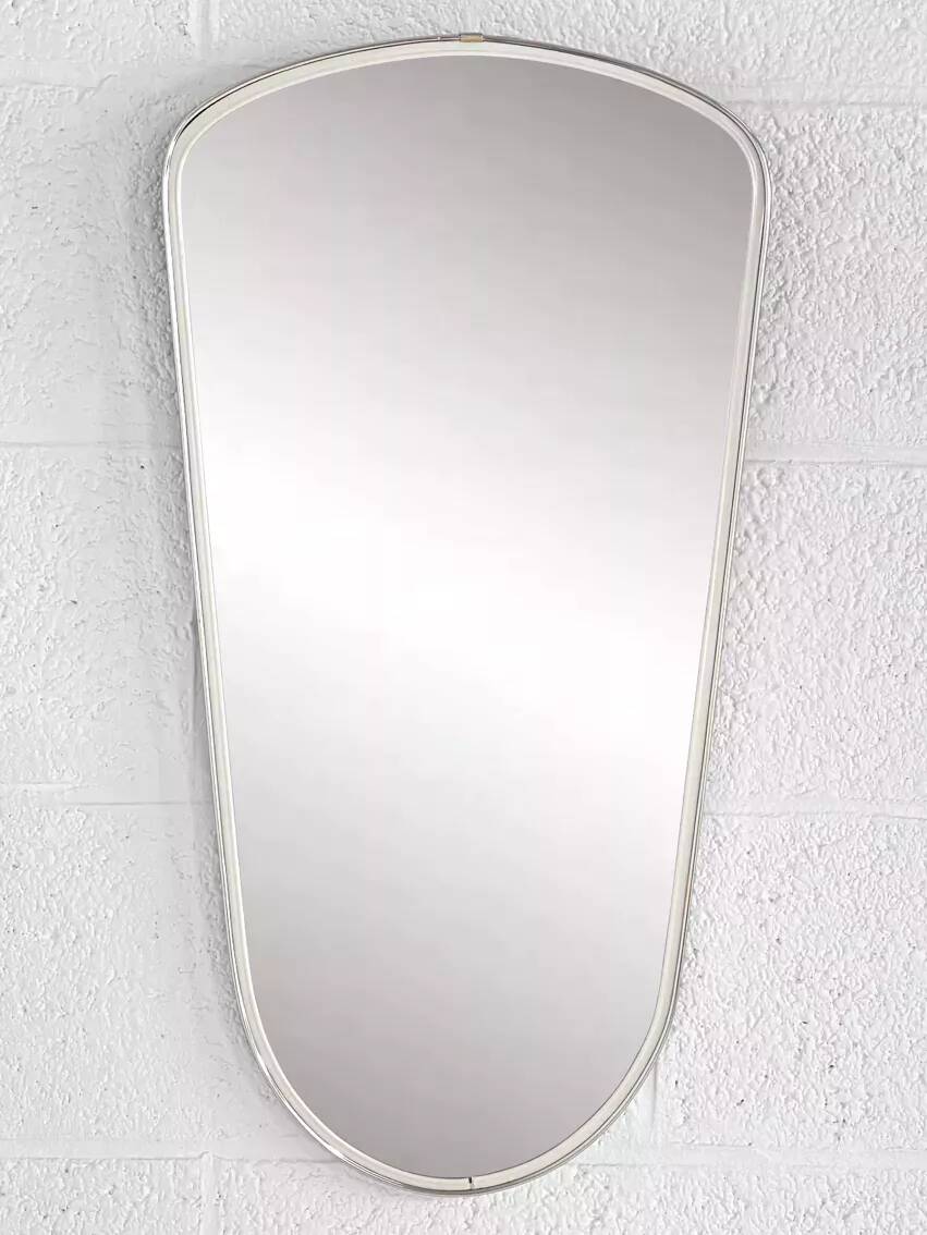 Rear view mirror and free form from the 50s