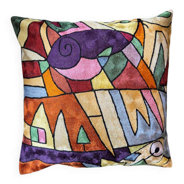 Housse de coussin brodée main en soie, motif paysage abstrait — Beyit