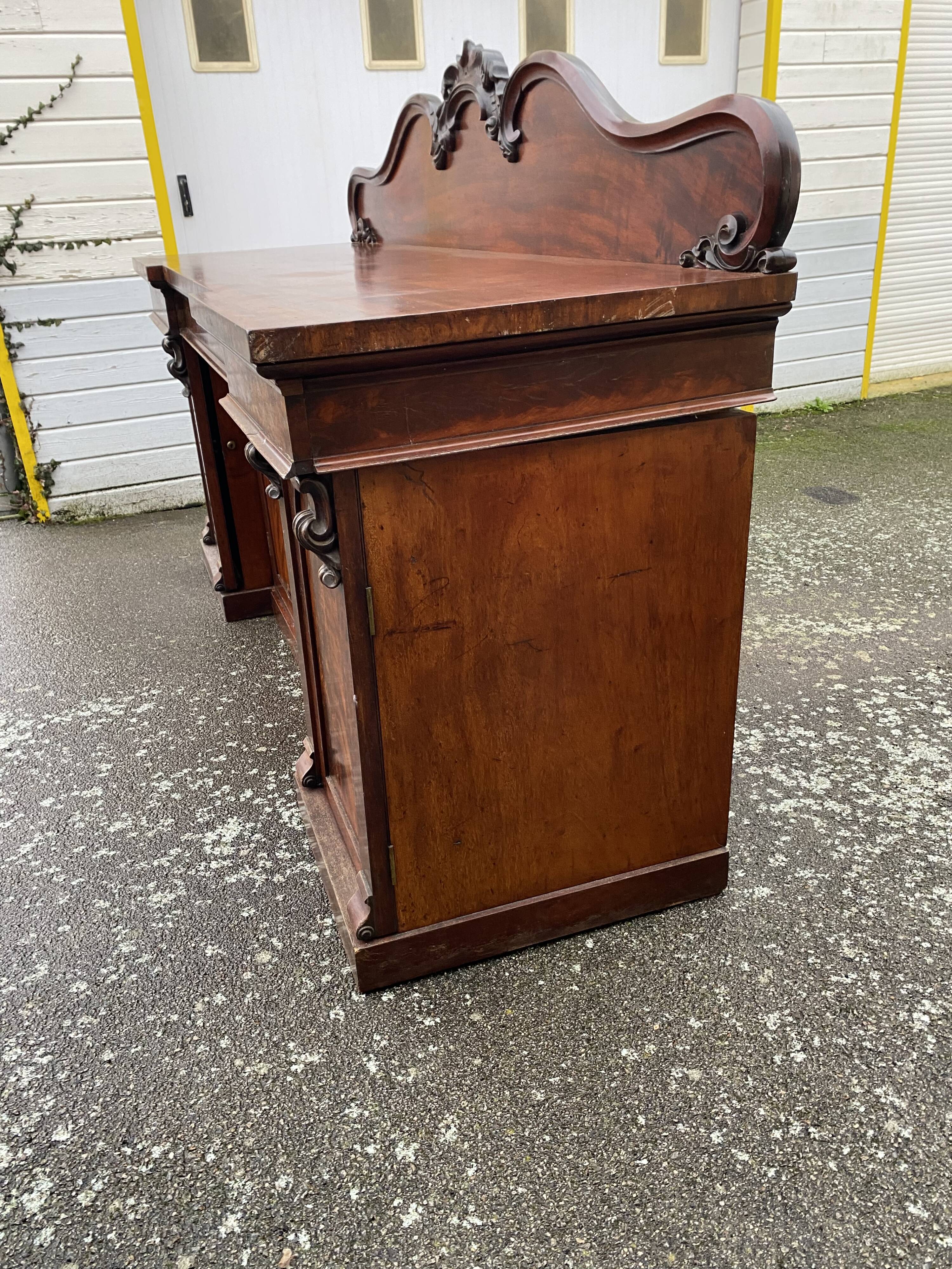 English enfilade in mahogany