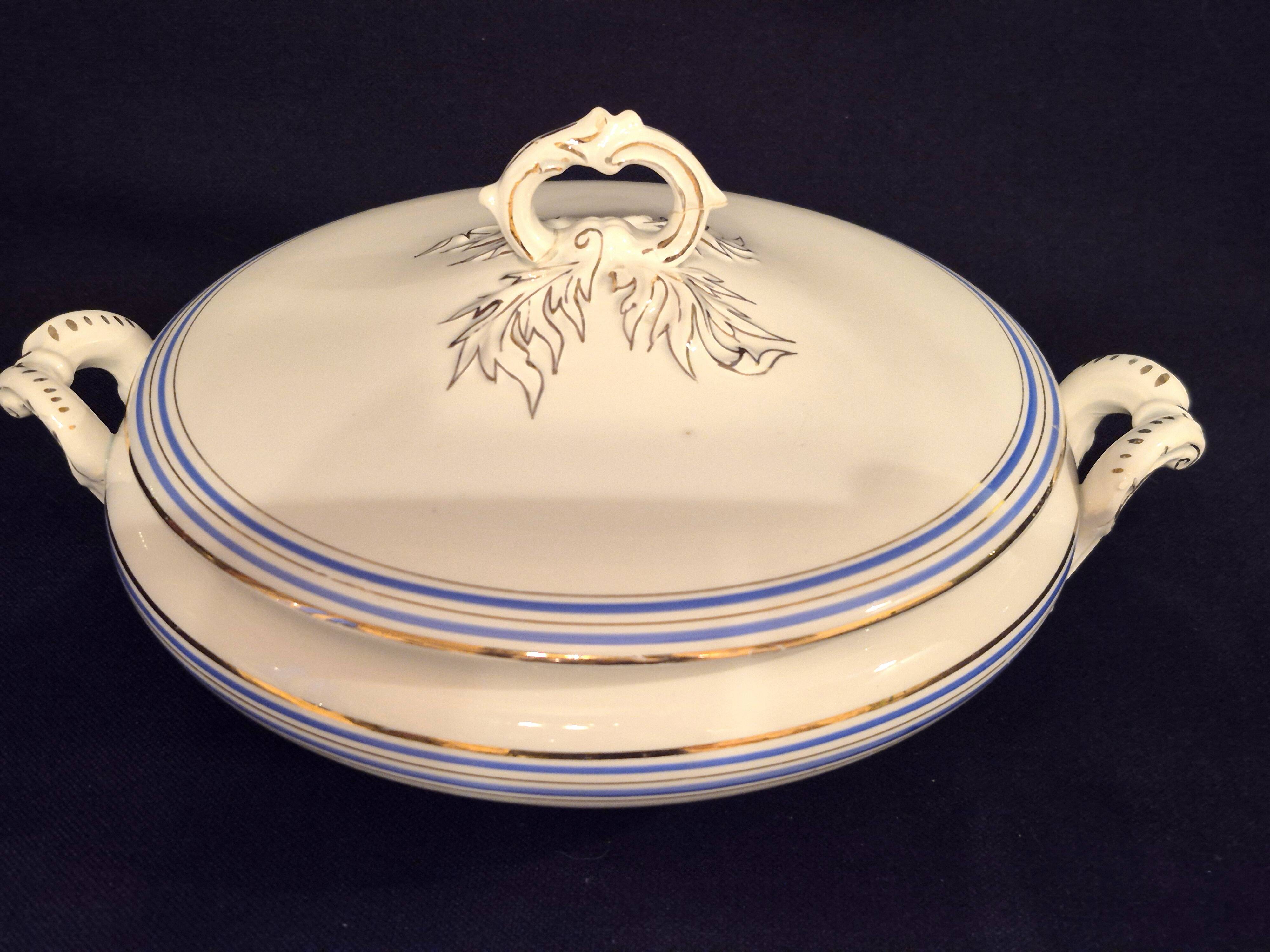 Vegetable dish or soup tureen in Onnaing earthenware A524