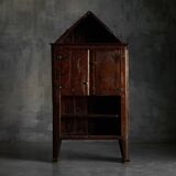 Armoire vernaculaire d'art populaire, France, XIXe siècle