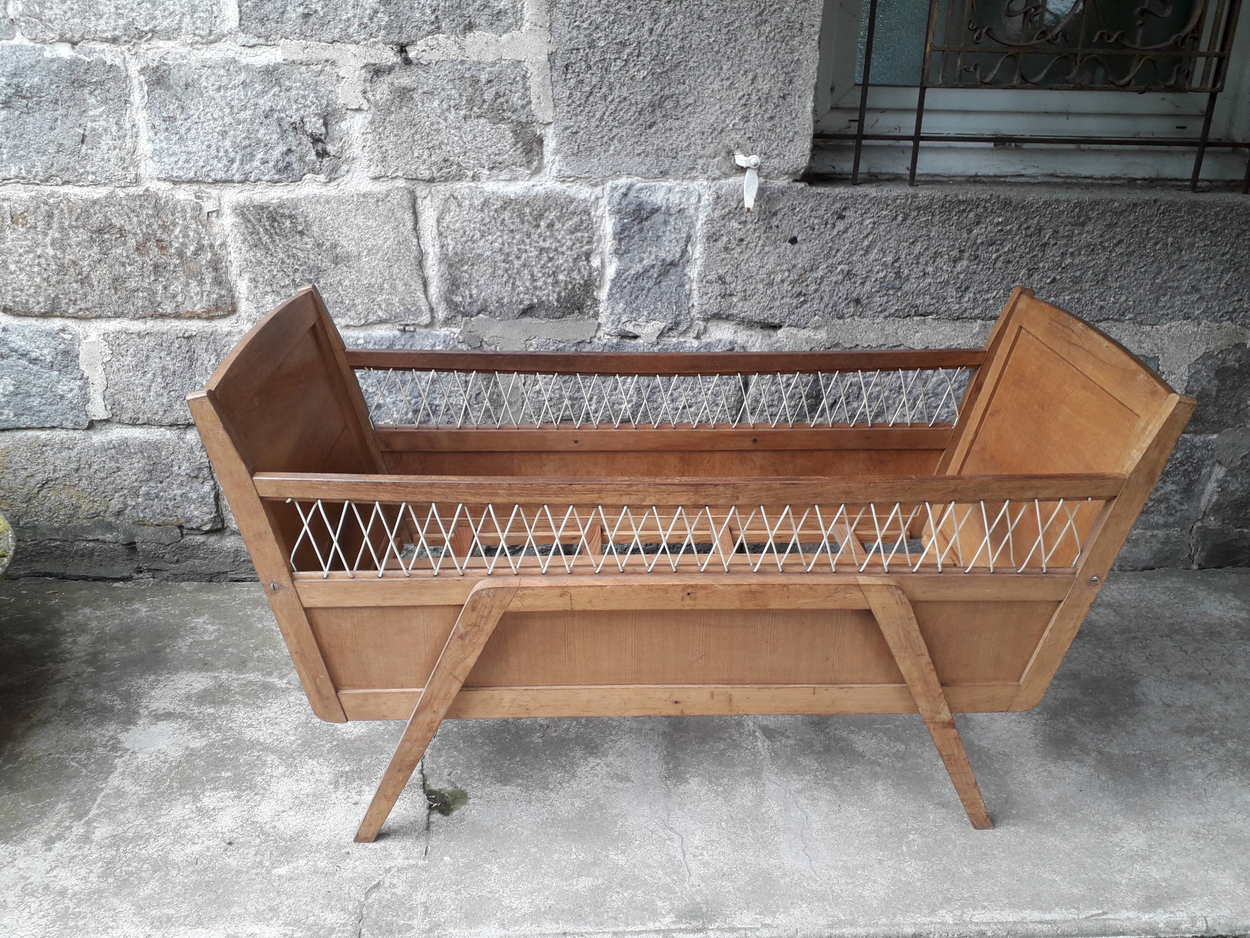Child bed, compass feet, 50s