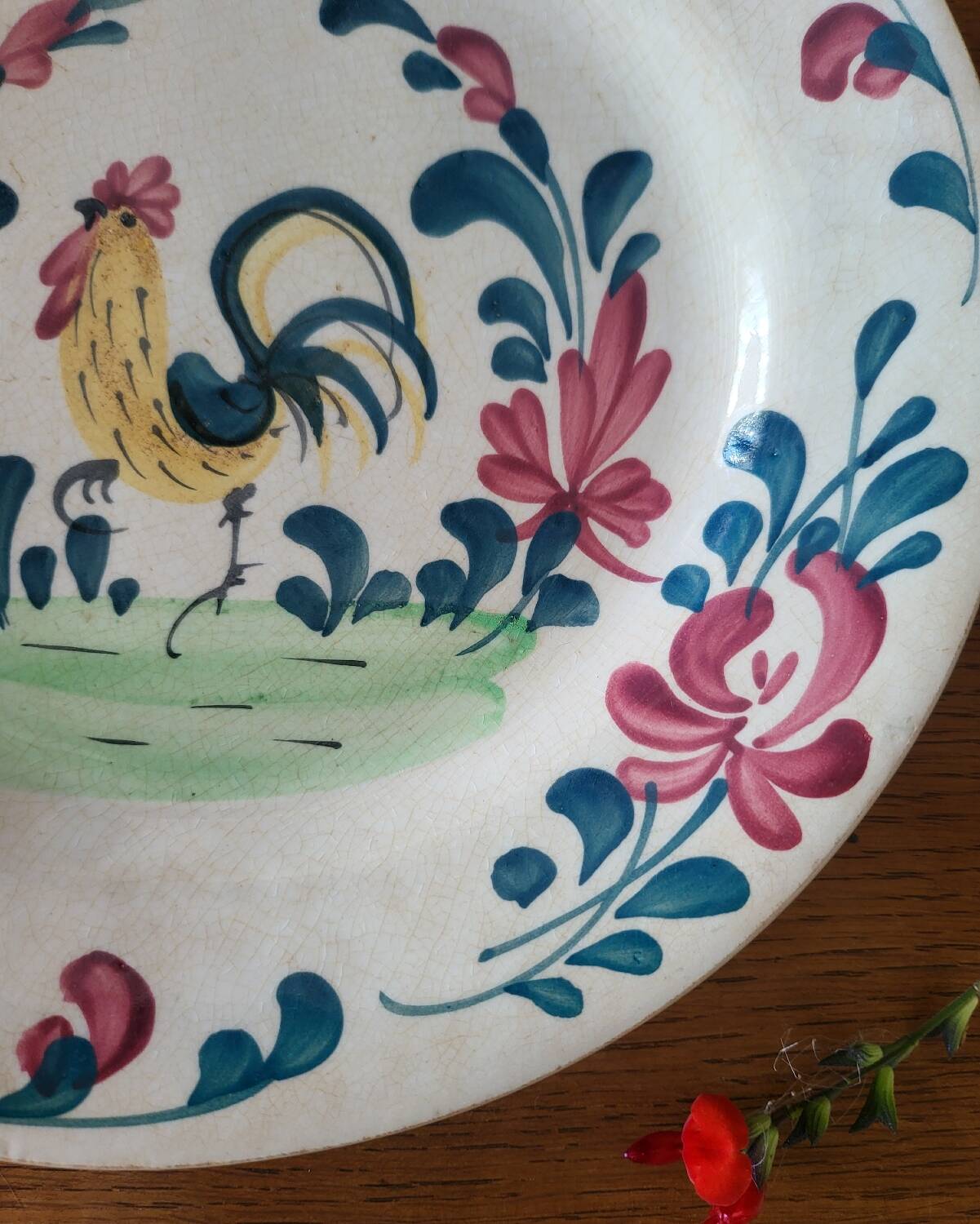 Old Creil and Montereau Earthenware Plate "Labrador" Rooster Decor