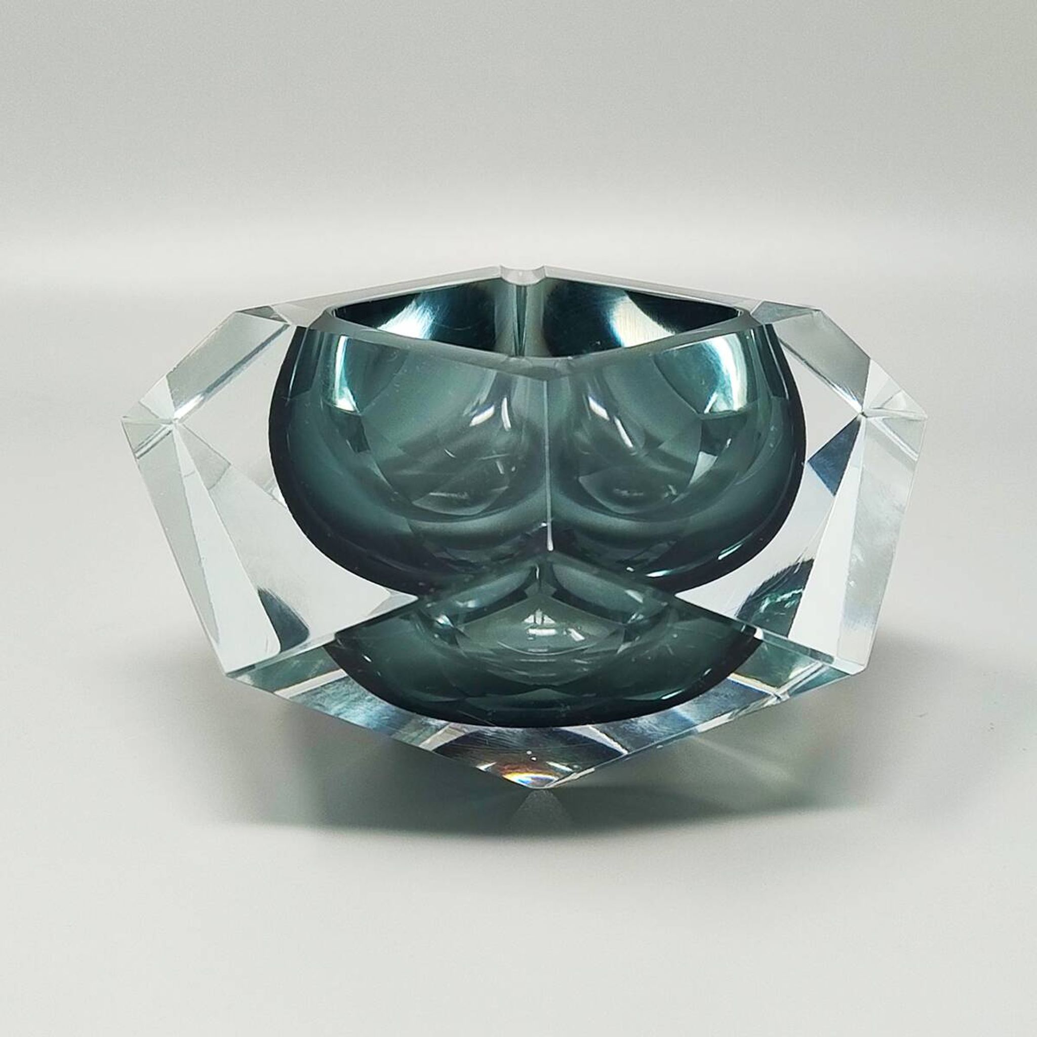 1960s Astonishing Grey Ashtray or Catch-All By Flavio Poli for Seguso