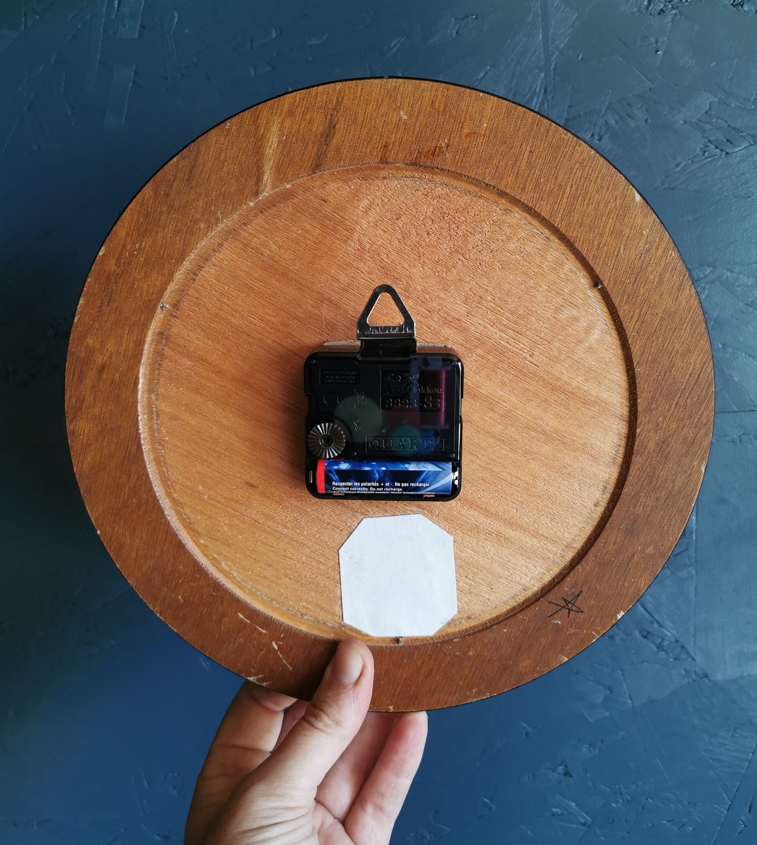 Vintage formica clock round silent wall clock "Bayard golden black"