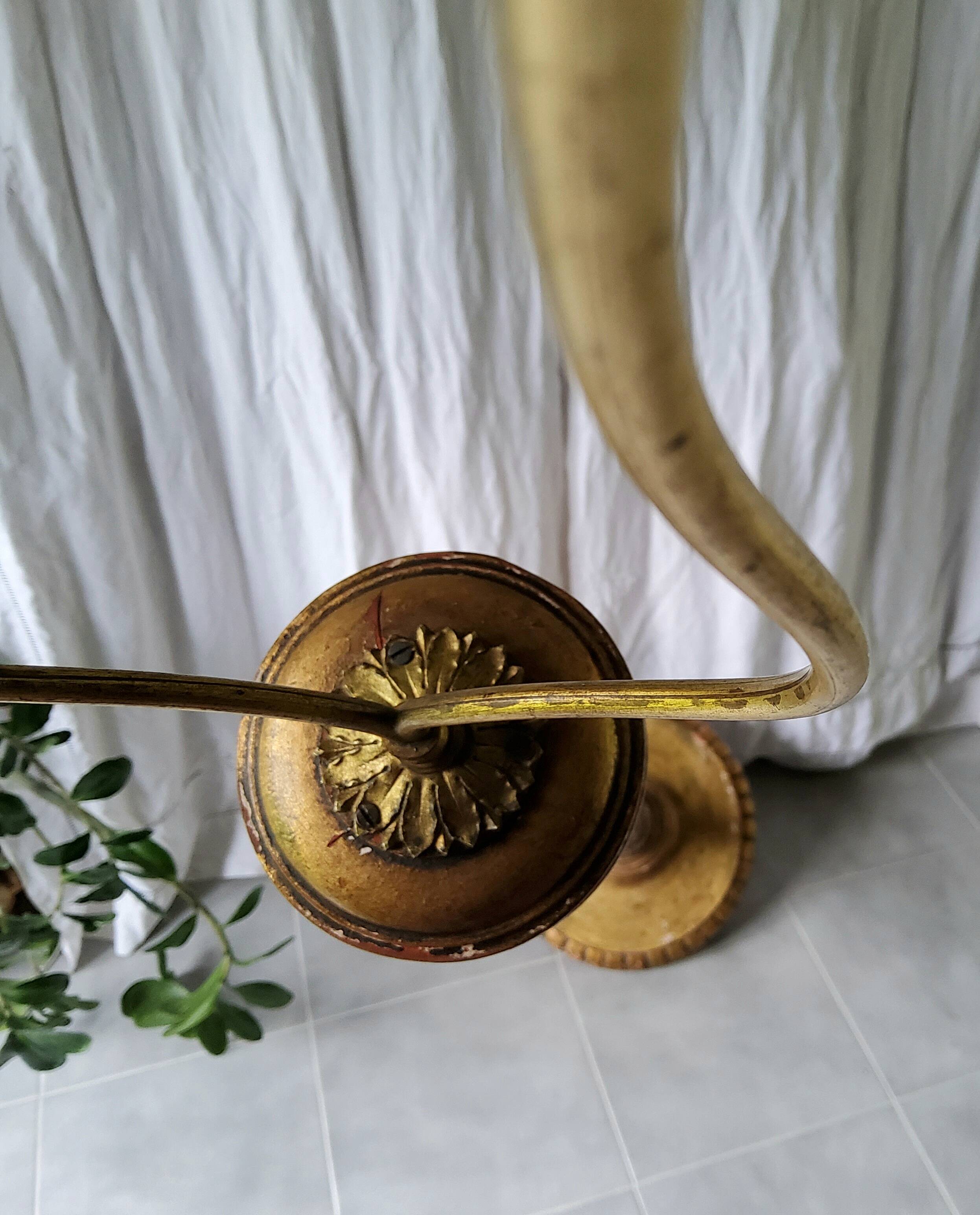Lampadaire en bois doré