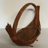 Former wicker presentation basket